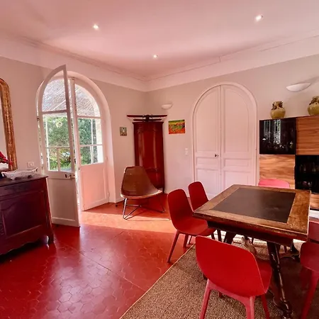 Family Of 150m2 With Swimming Pool In * Hyères