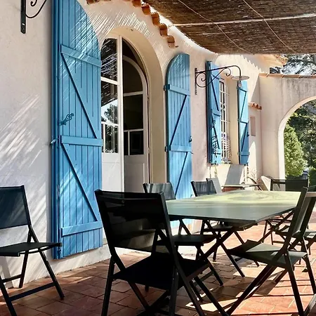 Family Of 150m2 With Swimming Pool In Hyères